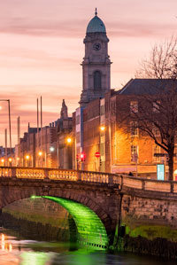 A river flowing through the city of Dublin, Ireland